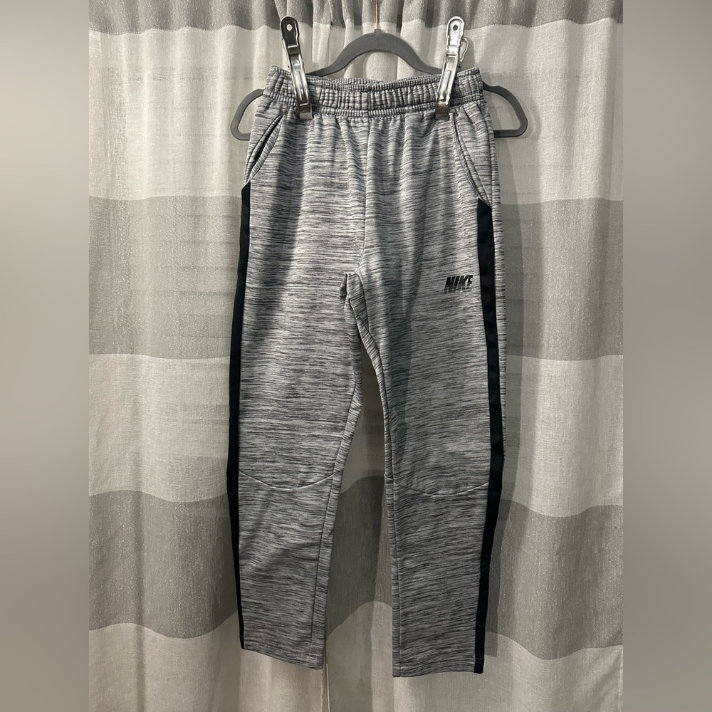 Boys youth Nike jogging pants